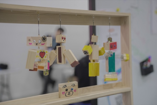 메타랩 — [뚝딱! 나무 로봇 공작소] / [AI x 3D 상상제작소]